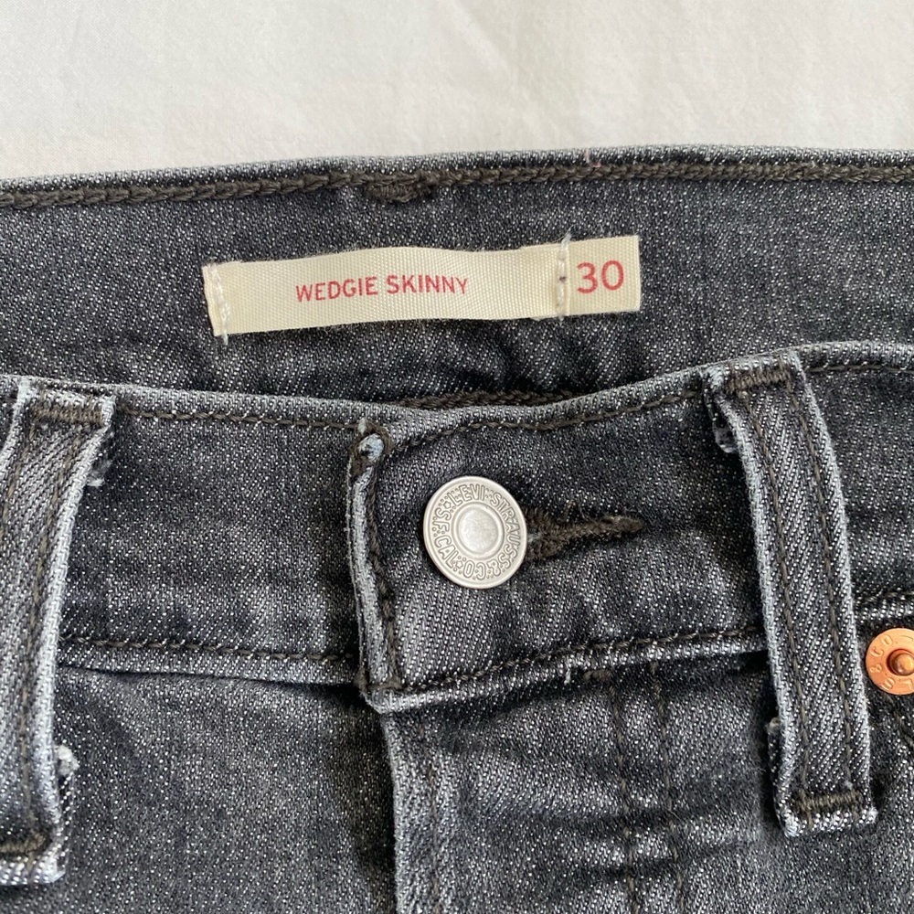Levi’s Wedgie Skinny